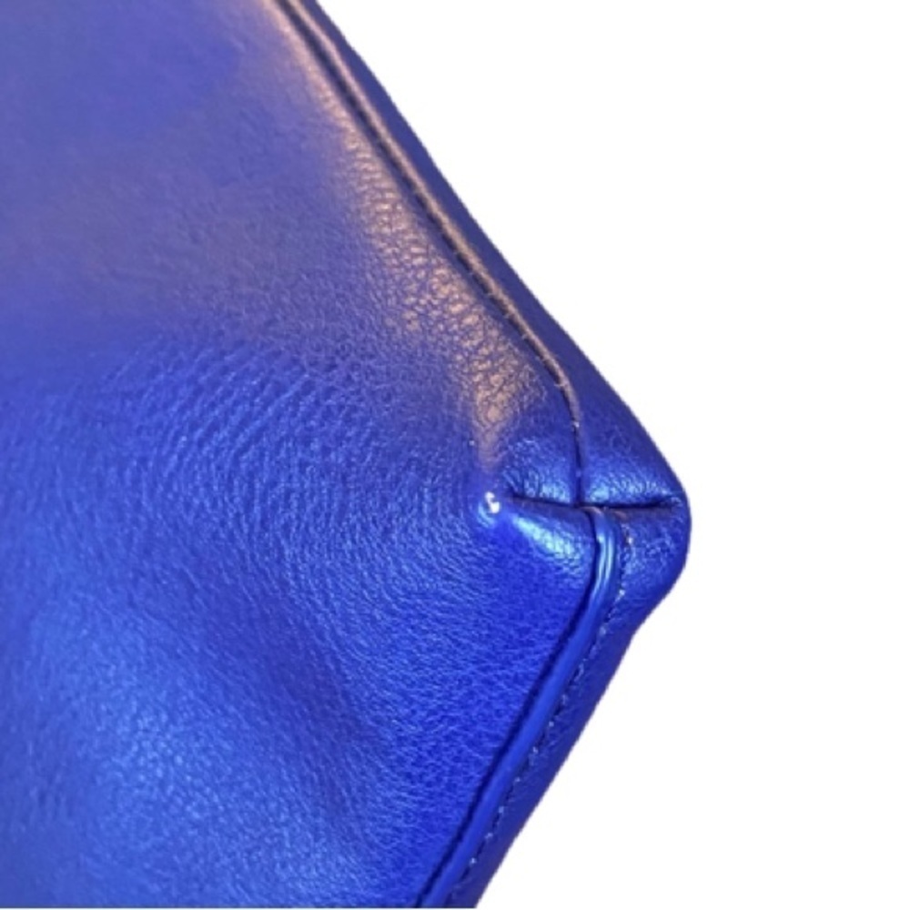 GAP Faux Leather Crossbody Purse/Wallet with Tassel Blue - Picture 10 of 10